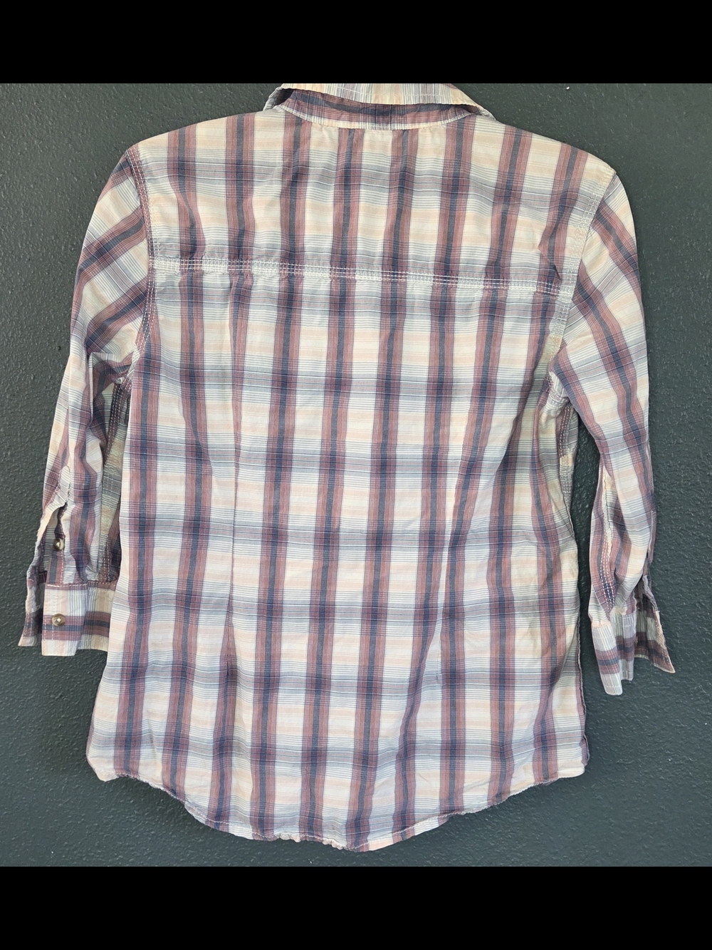 Carhartt Girls Plaid Button-Down Shirt in Pink and Blue Size S - Picture 3 of 16